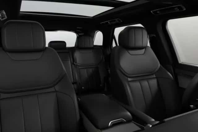 Land Rover Range Rover Sport (2026) thumbnail 3