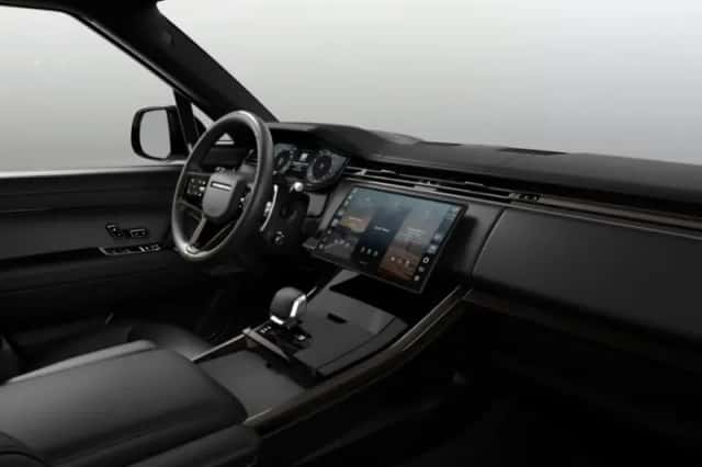 Land Rover Range Rover Sport (2026) thumbnail 4