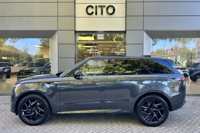Land Rover Range Rover Sport (2026) thumbnail 2