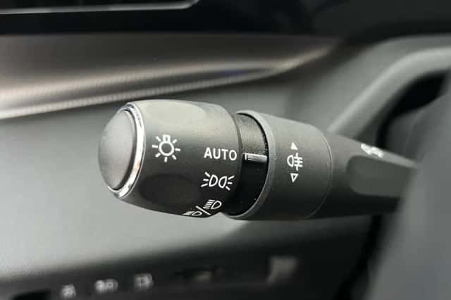 Peugeot 308 (2022) thumbnail 29