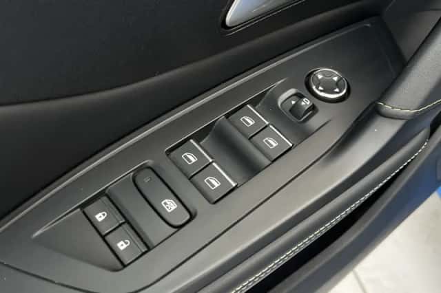 Peugeot 308 (2022) thumbnail 33