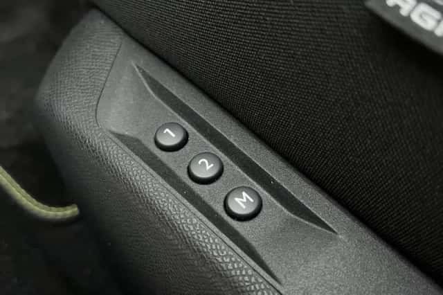 Peugeot 308 (2022) thumbnail 38
