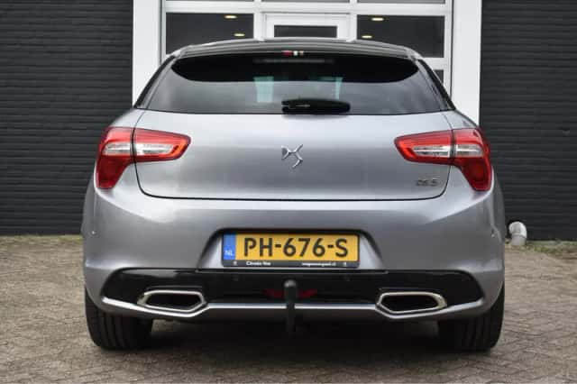 DS 5 (2017) thumbnail 9