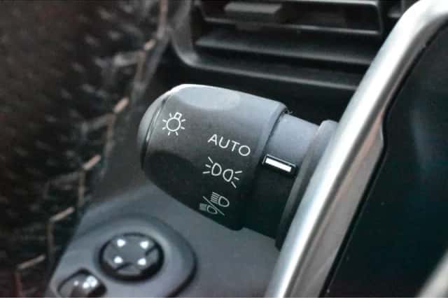 Peugeot Rifter (2021) thumbnail 19