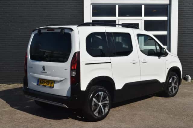 Peugeot Rifter (2021) thumbnail 3