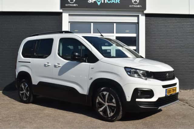 Peugeot Rifter (2021) thumbnail 4