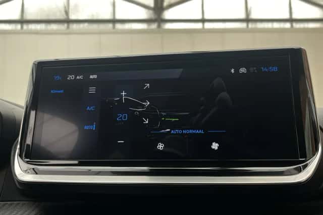 Peugeot 208 (2025) thumbnail 14