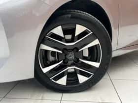Peugeot 208 (2025) thumbnail 4
