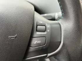 Peugeot 2008 (2016) thumbnail 20