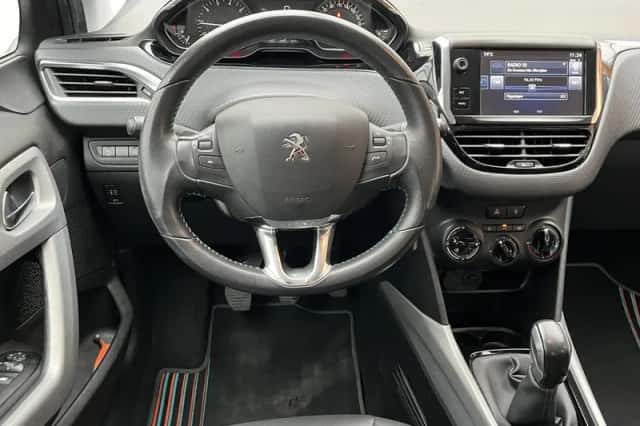 Peugeot 2008 (2016) thumbnail 7
