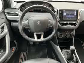 Peugeot 2008 (2016) thumbnail 7