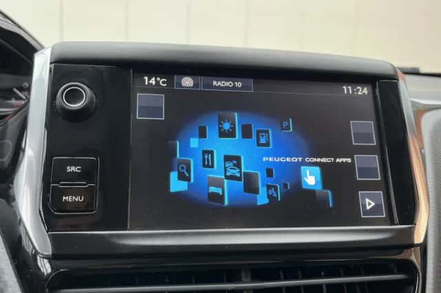 Peugeot 2008 (2016) thumbnail 15