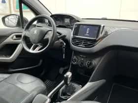 Peugeot 2008 (2016) thumbnail 26