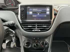 Peugeot 2008 (2016) thumbnail 10