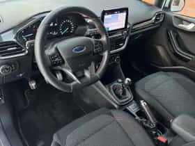 Ford Fiesta (2020) thumbnail 3