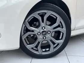 Ford Fiesta (2020) thumbnail 4
