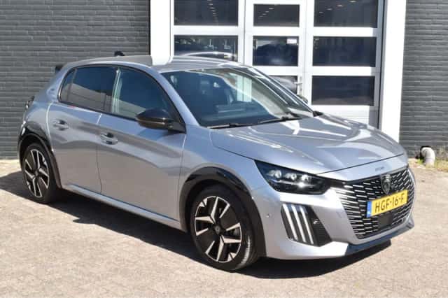 Peugeot 208 (2025) thumbnail 5