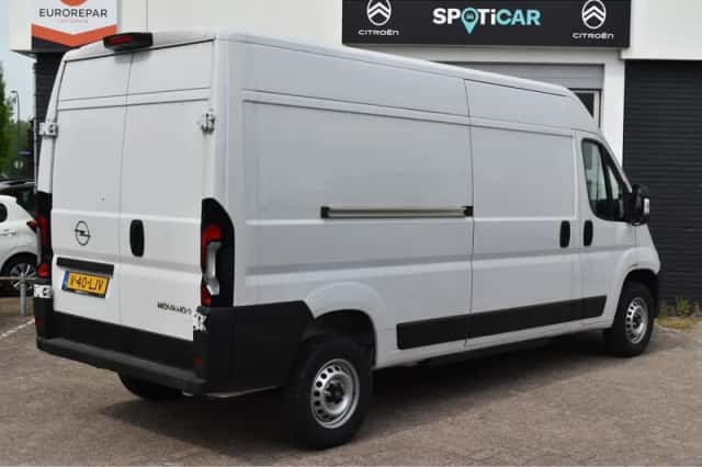 Opel Movano Electric (2025) thumbnail 2