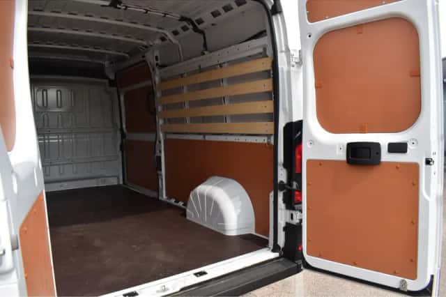 Opel Movano Electric (2025) thumbnail 12