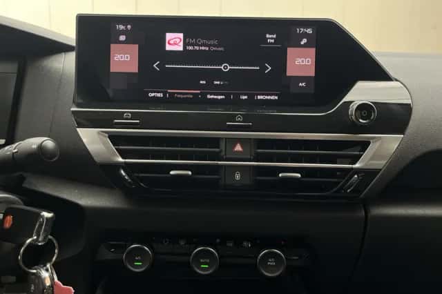 Citroën C4 (2022) thumbnail 11
