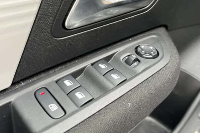 Citroën C4 (2022) thumbnail 22