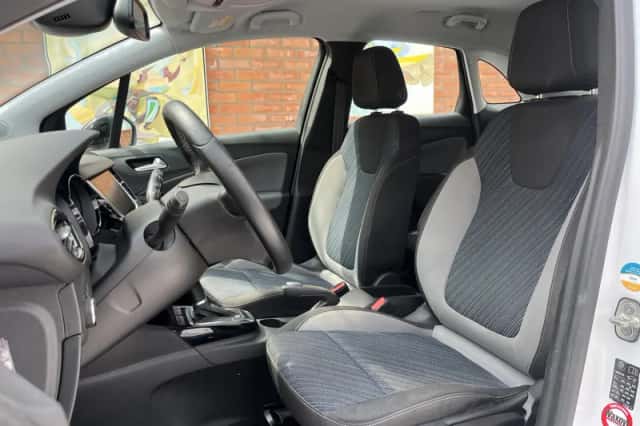 Opel Crossland X (2019) thumbnail 7