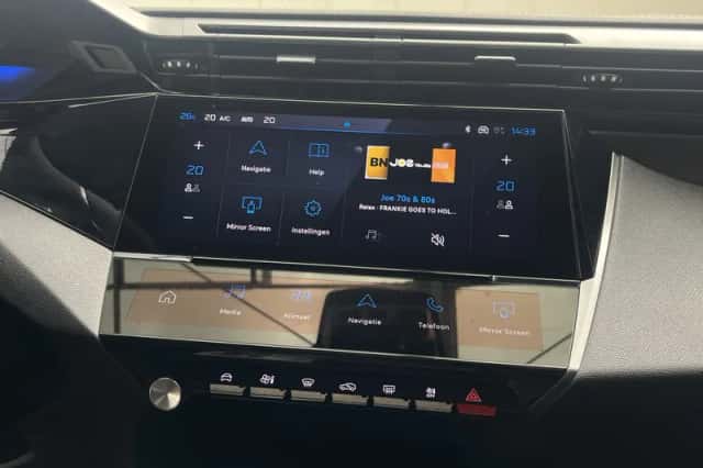Peugeot 408 (2024) thumbnail 11