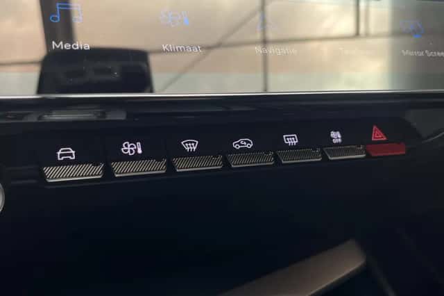 Peugeot 408 (2024) thumbnail 19