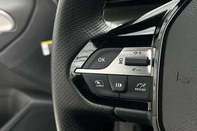 Peugeot 408 (2024) thumbnail 23