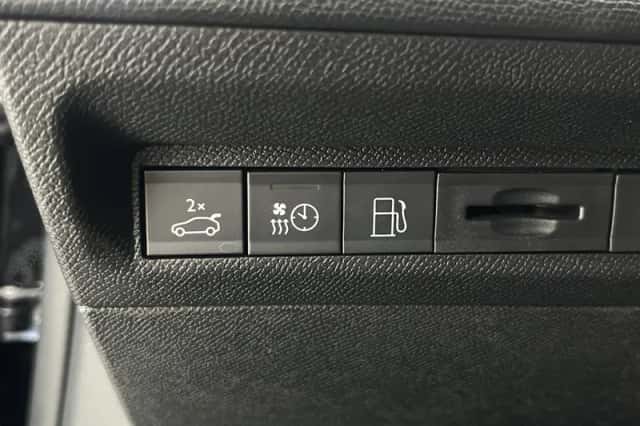 Peugeot 408 (2024) thumbnail 26