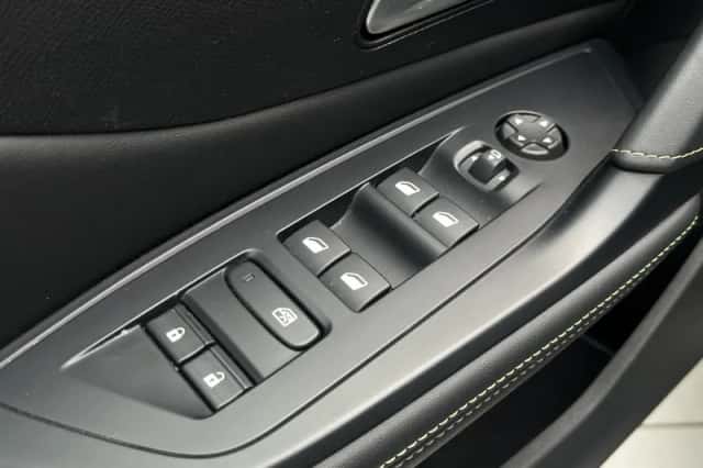 Peugeot 408 (2024) thumbnail 27