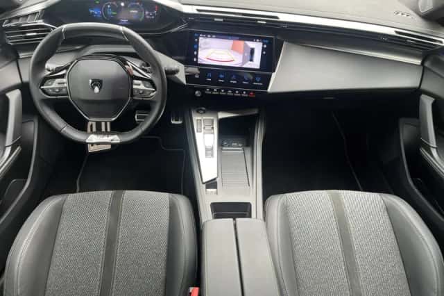 Peugeot 408 (2024) thumbnail 7