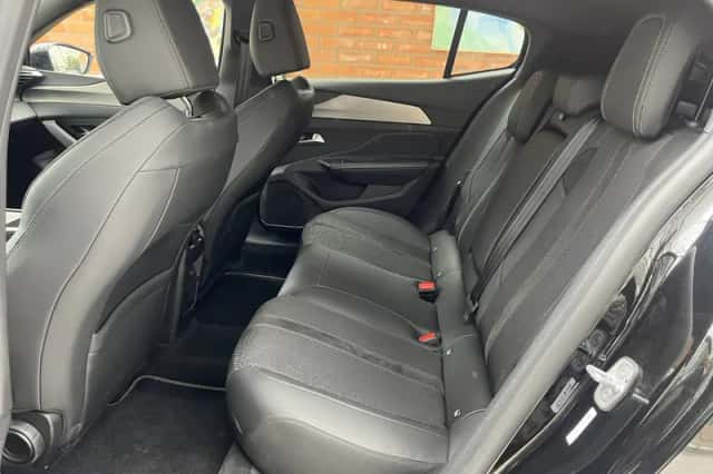 Peugeot 408 (2024) thumbnail 9