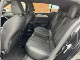 Peugeot 408 (2024) thumbnail 9
