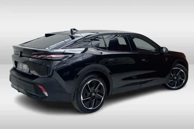 Peugeot 408 (2024) thumbnail 3