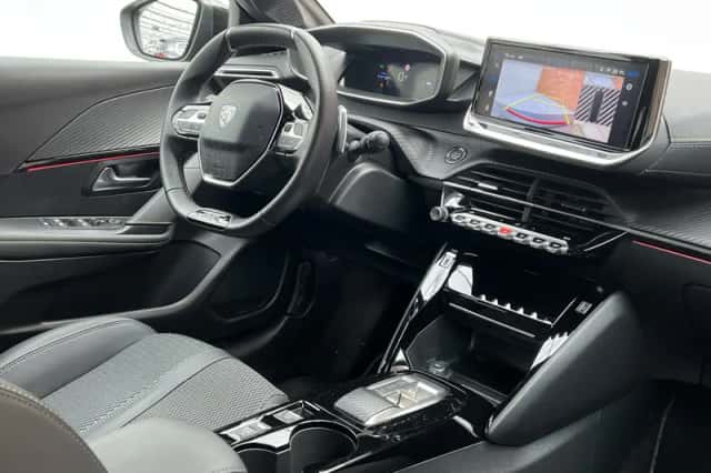 Peugeot 208 (2025) thumbnail 3