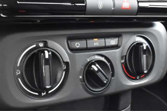 Citroën C3 (2023) thumbnail 12