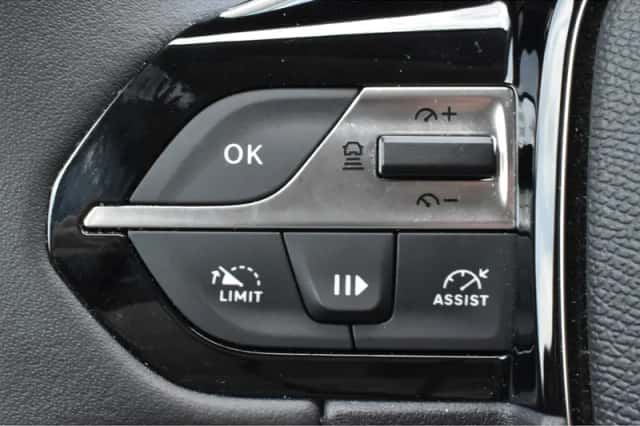 Peugeot 408 (2025) thumbnail 14