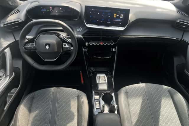 Peugeot e-2008 (2025) thumbnail 6