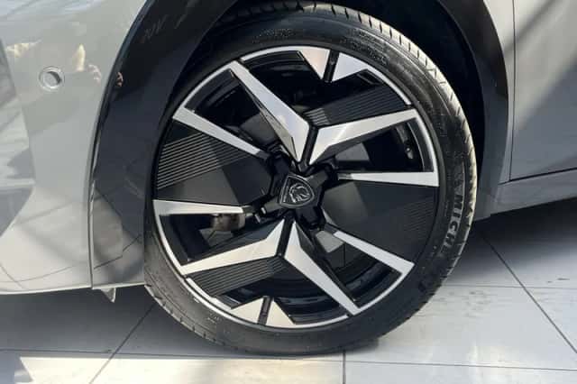 Peugeot 208 (2025) thumbnail 4