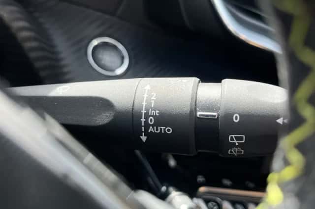 Peugeot 208 (2021) thumbnail 22