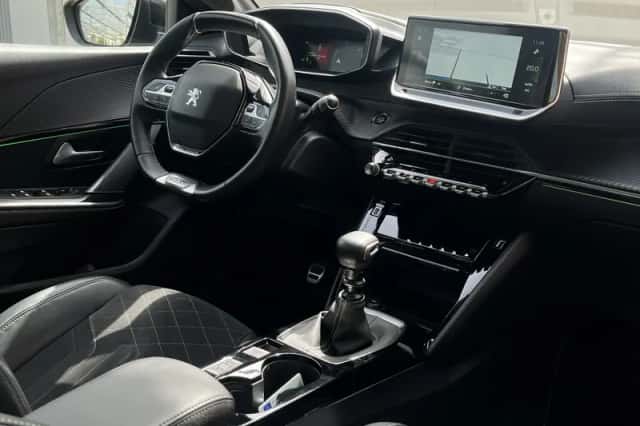 Peugeot 208 (2021) thumbnail 30