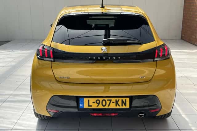 Peugeot 208 (2021) thumbnail 36