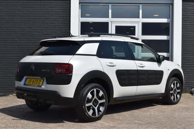 Citroën C4 Cactus (2016) thumbnail 3