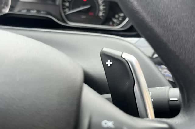 Peugeot 208 (2017) thumbnail 19