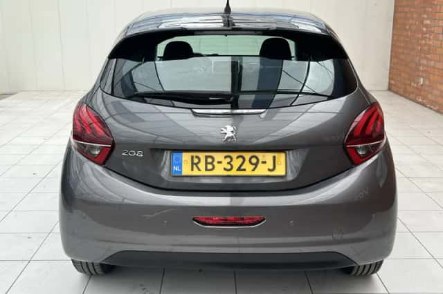 Peugeot 208 (2017) thumbnail 27