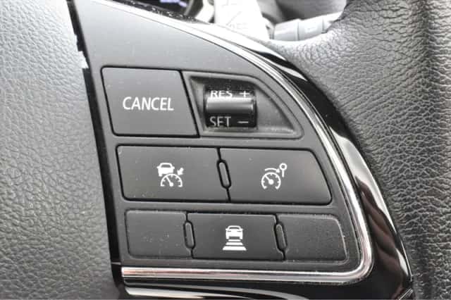 Mitsubishi Eclipse Cross (2018) thumbnail 21
