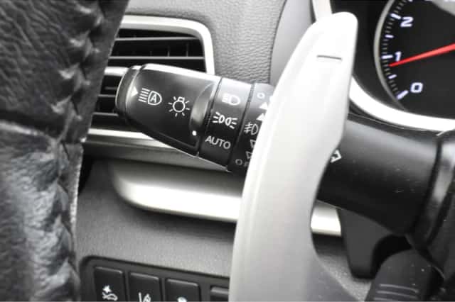 Mitsubishi Eclipse Cross (2018) thumbnail 23