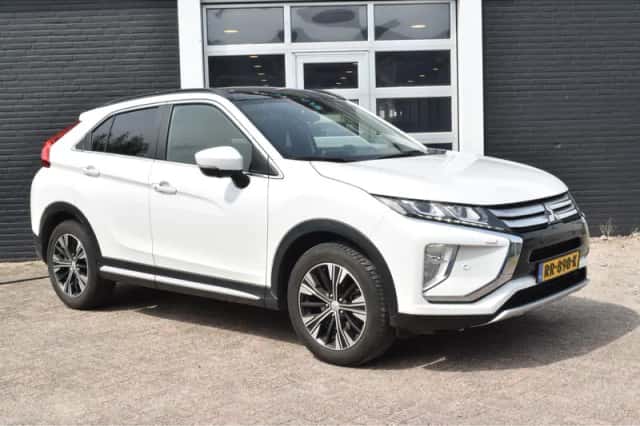 Mitsubishi Eclipse Cross (2018) thumbnail 4
