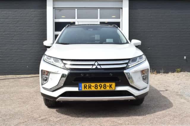 Mitsubishi Eclipse Cross (2018) thumbnail 8